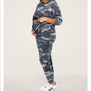 NWOT! PINK VS 'High Waist Cargo Jogger'